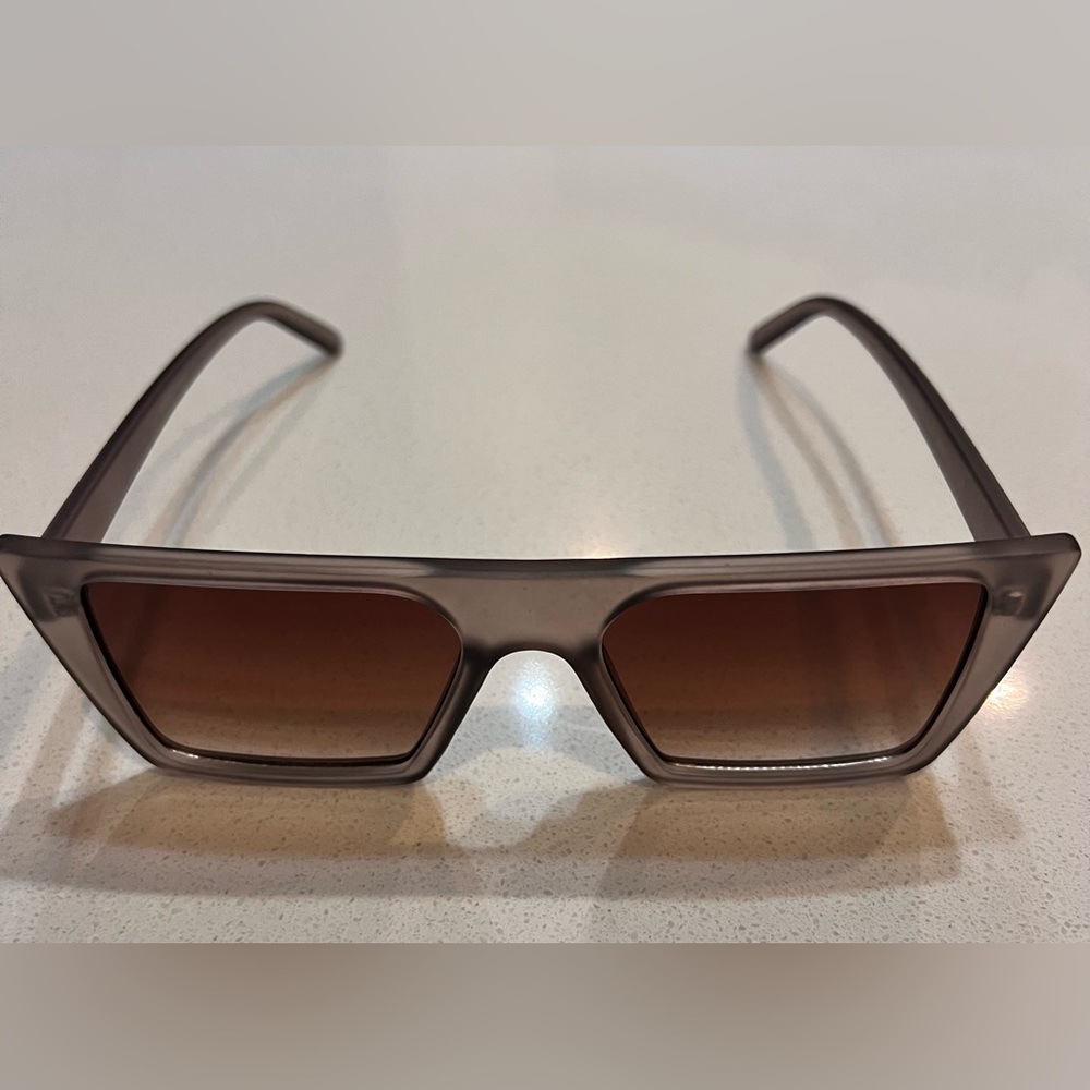 Retro Modern‎ Flat Top Rectangular Sunglasses Smo… - image 2